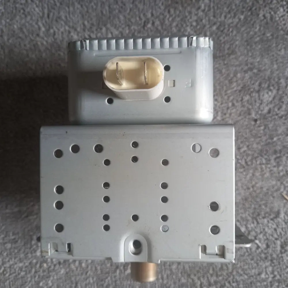 2M355J(A) magnetron for Amana and Menumaster microwave ovens