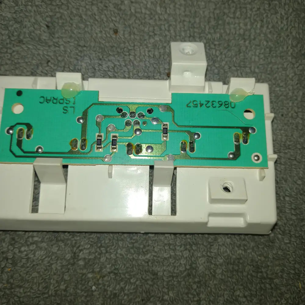 41005713 Display board