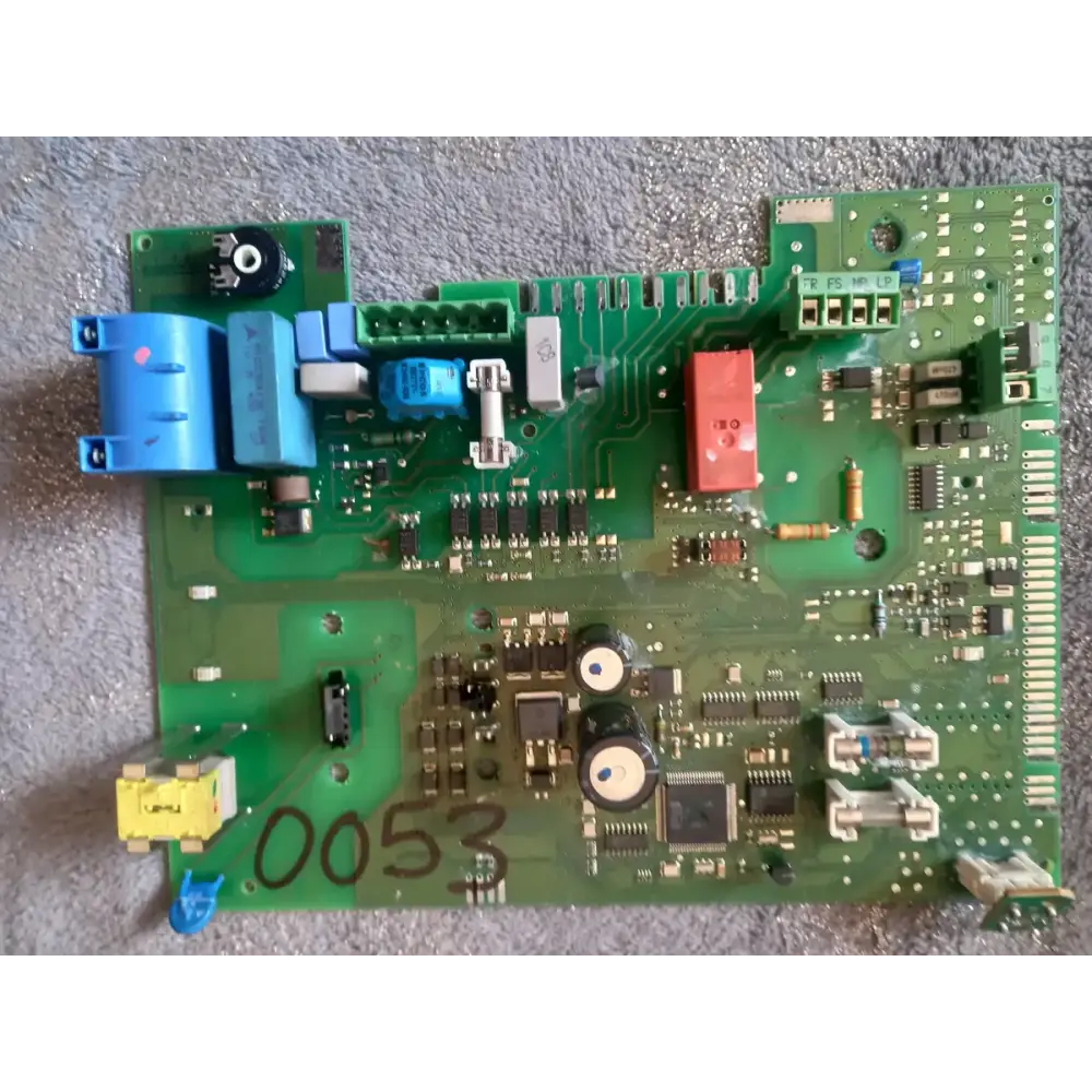 8613310053 V02 Worcester Control /PCB 8613310053 VO2 8613310053V02 USED FULLY TESTED.