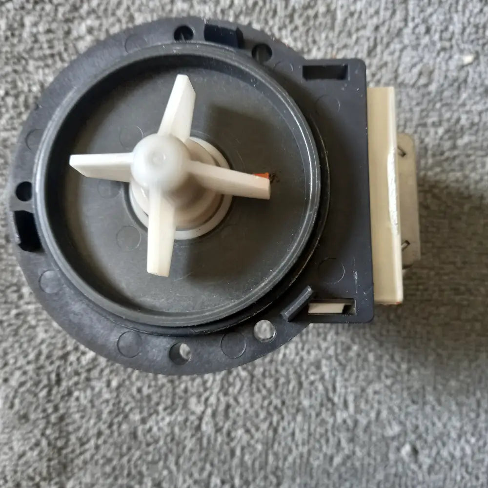 APPLIANCE SPARE PARTS FOR ALL YOU Hotpoint NSWM 943C GG UK N Washing Machine Spares HOTPOINT NSWM 943C WATER DRAIN PUM