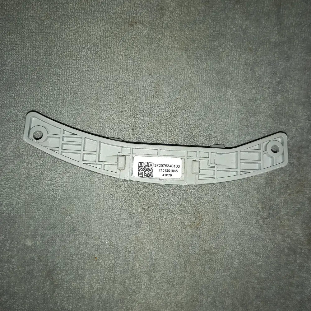 beko tumble dryer door hinge 372976340100 2101201945 used,good condition.