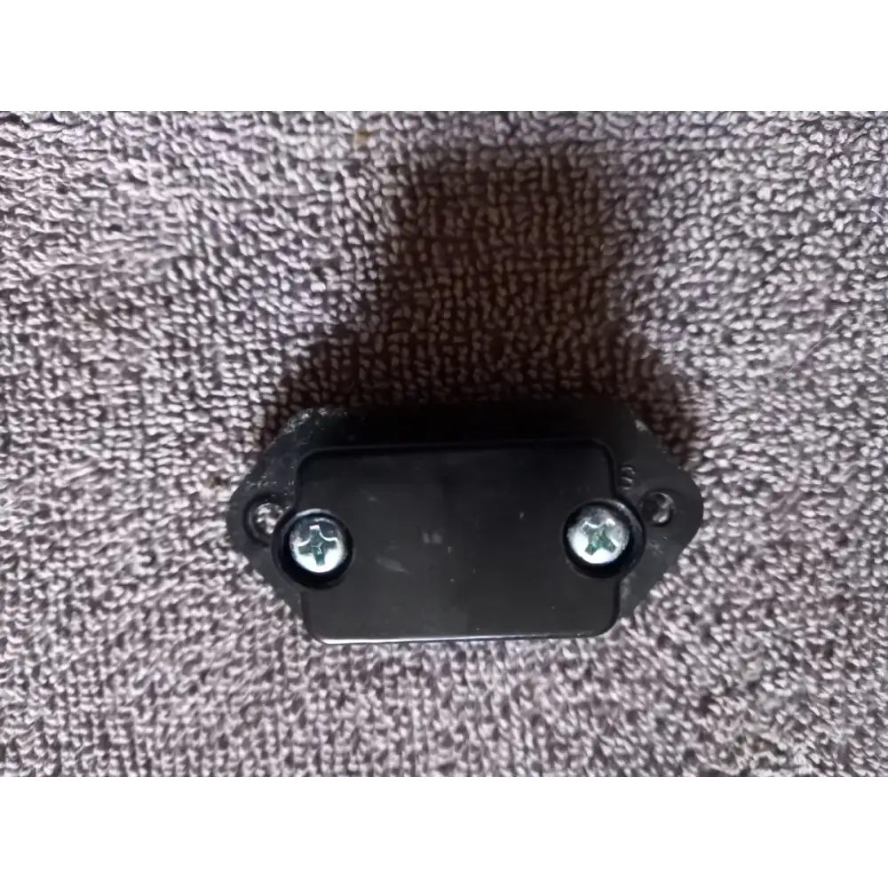 BUSH TD3CNBW TUMBLE DRYER DOOR CATCH,BUSH TD3CNBW DHB7VTDW TD3CNBB DHB7VTDB,