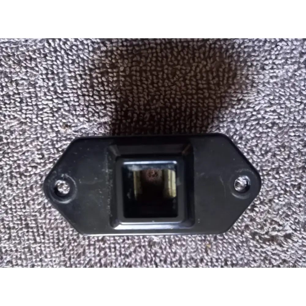BUSH TD3CNBW TUMBLE DRYER DOOR CATCH,BUSH TD3CNBW DHB7VTDW TD3CNBB DHB7VTDB,