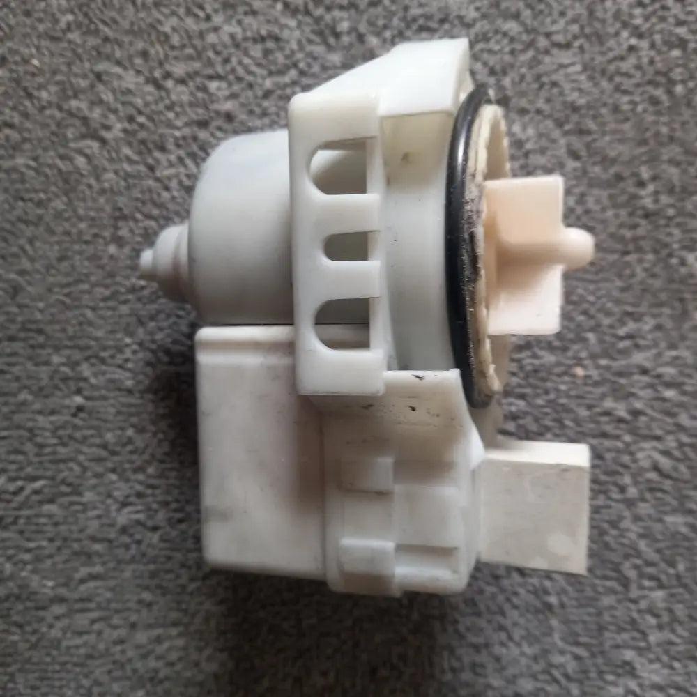 buy bosch genuine water drain pumps 9000957118 MySimpleStore - Your One-Stop Appliance Spare Parts Solution