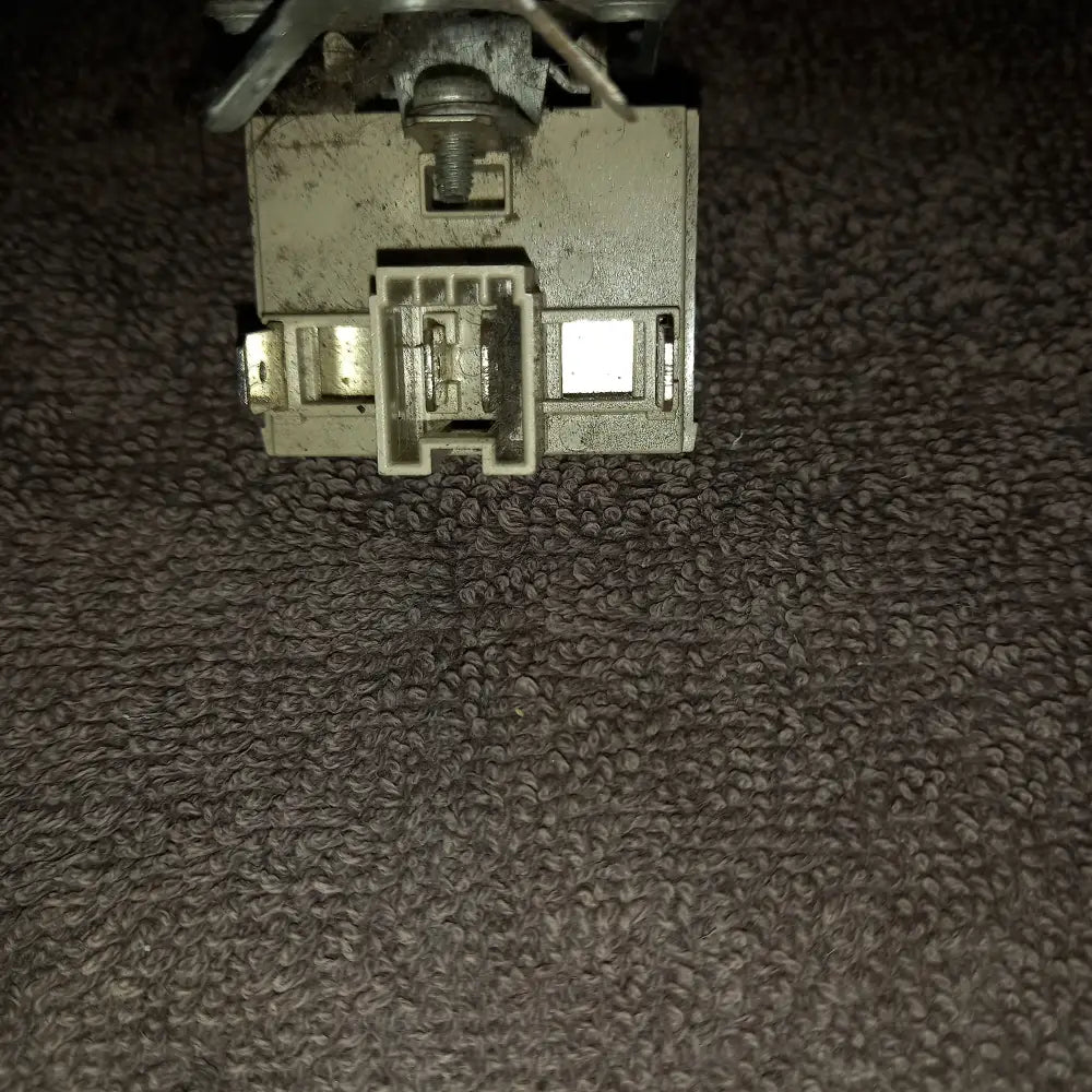 BUY GENUINE HOTPOINT TUMBLE DRYER MAINS FILTER FCN0000000R4