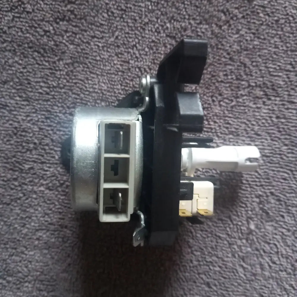 BUY GENUINE SPARE PARTS FOR Bosch Siemens Neff Meteor 9000158094 Oven Rotisserie Rotisserie Motor