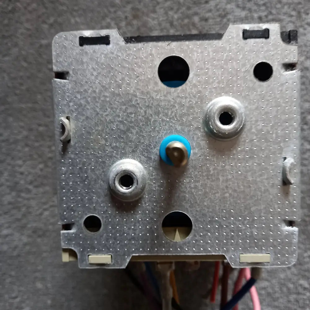 Electrolux zanussi TDC1000W (91672004903) Tumble Dryer 240vt70 4799 1127/3/1.05 timer programme timer unit,used tested.