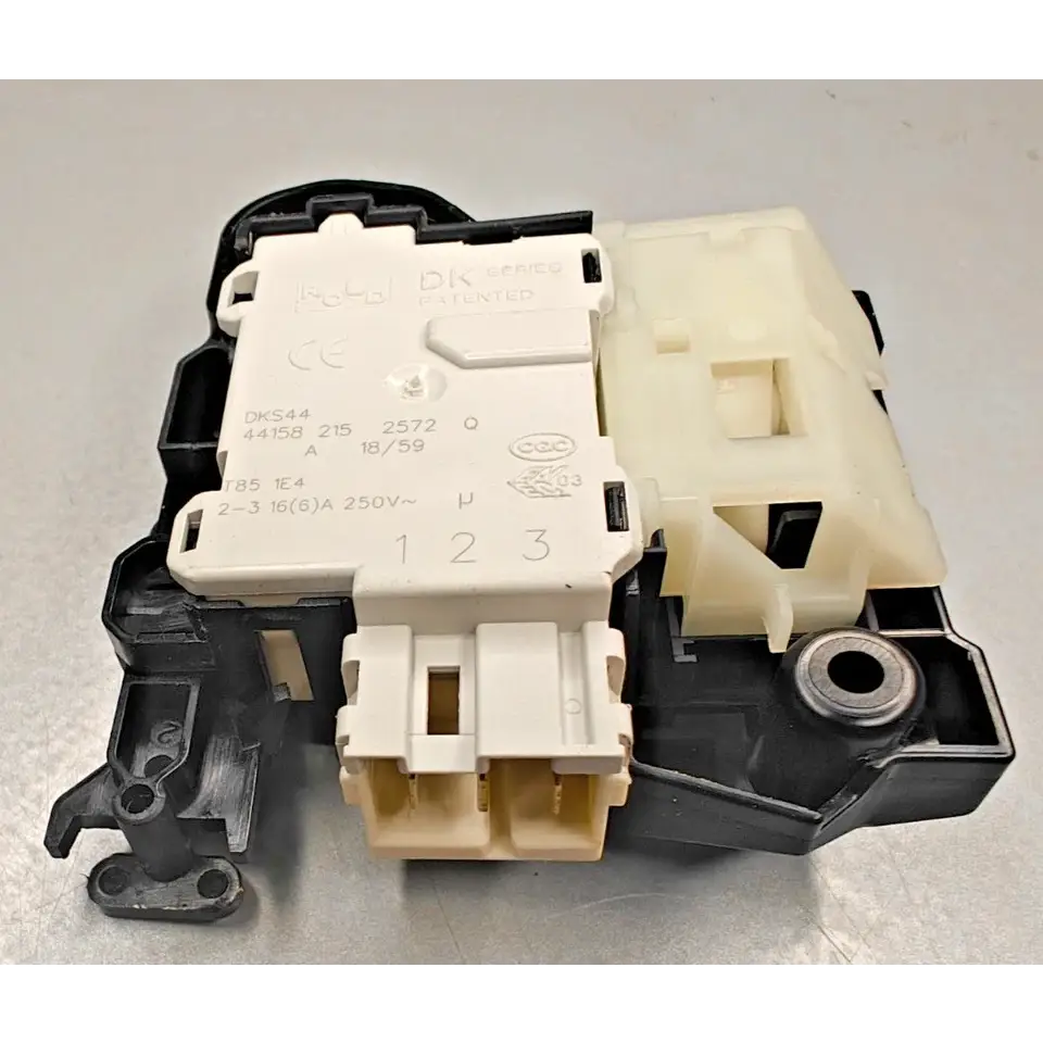 GENUINE BEKO/ARCELIK 2849660600 DOOR LOCK – REMOVED FROM BEKO BM1WT3821W Your One-Stop Appliance Spare Parts Solution