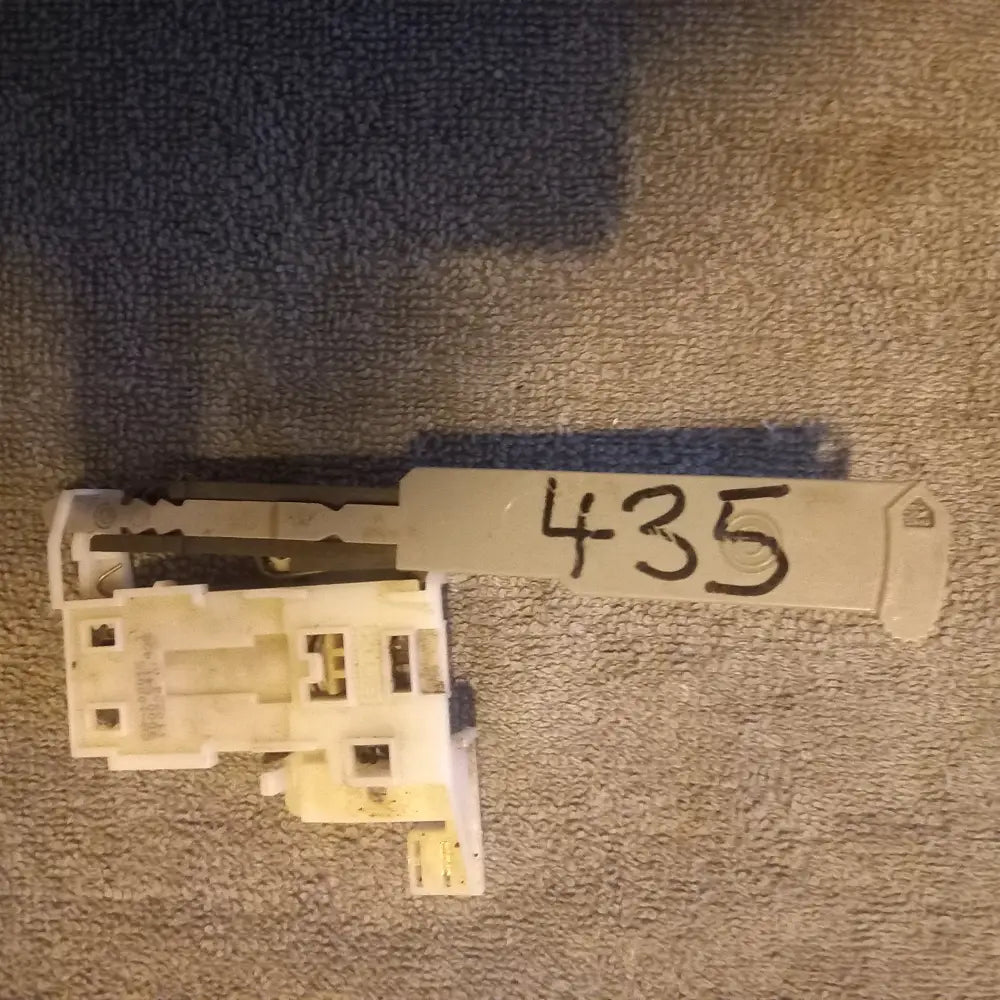 genuine bosch siemens neff dishwasher door lock.9000.541.435 9000541435.