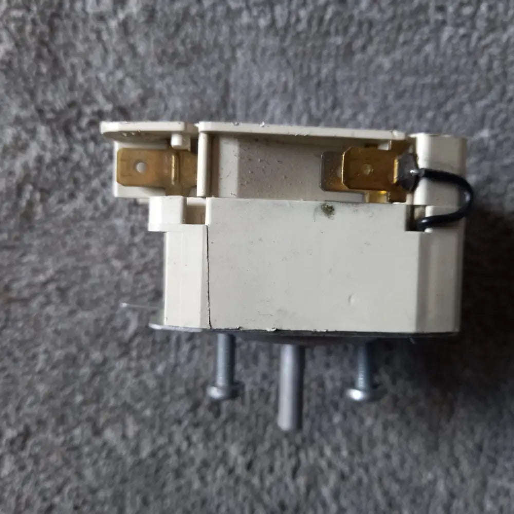 GENUINE CD 6776 D 8 02 47 2H TIMER UNIT