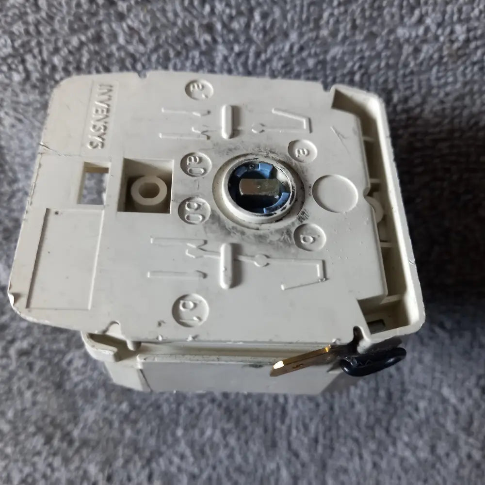 GENUINE CD 6776 D 8 02 47 2H TIMER UNIT