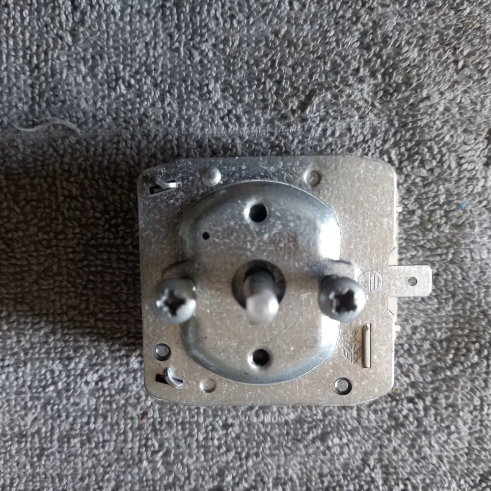 GENUINE CD 6776 D 8 02 47 2H TIMER UNIT