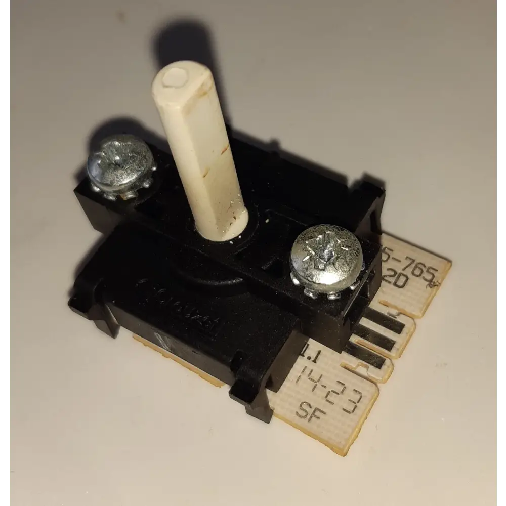 GENUINE NOT A COPY Belling / Stoves Rotary Switch 889091970