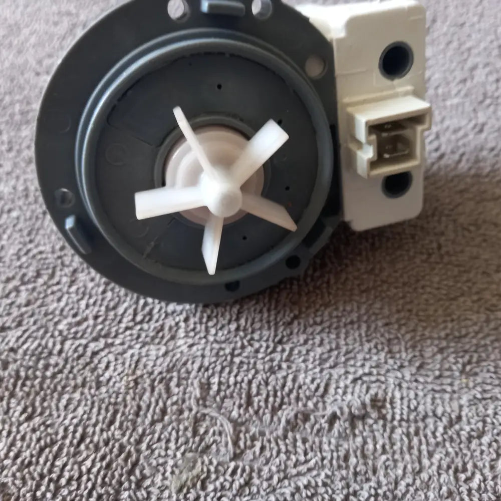 genuine spare parts Circulation Pump Assembly: HANYU B12-6A01 0.3a 50Hz (9019818)