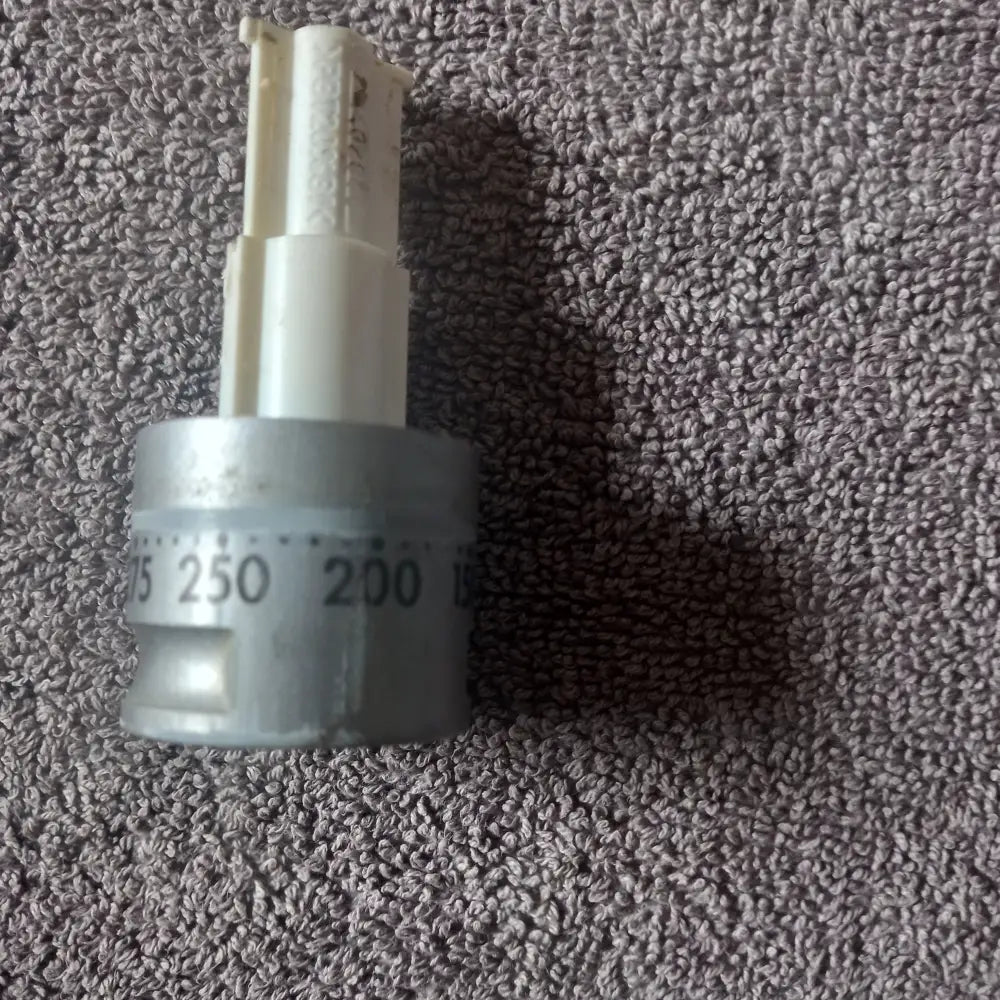 genuine spare parts for aeg oven selector switch dial knob in silver.387-7647xx 1402985 469a