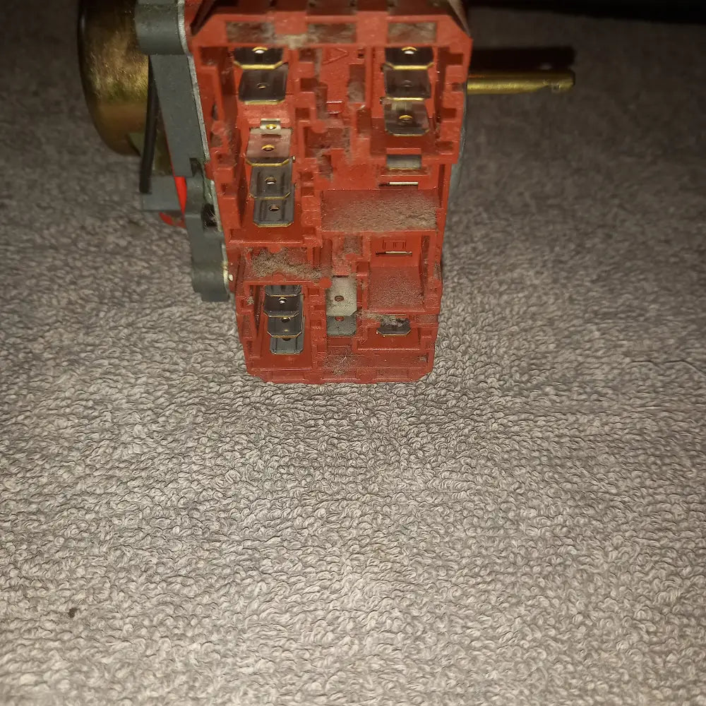 genuine Zanussi Tumble Dryer TD524 (91677050400) Spares ec4052.01 500550/2 ec4052.01