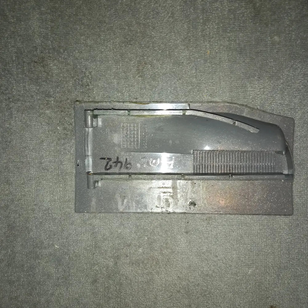hotpoint wmfug 942 front soap drawer handle in graphite/grey used.25000350