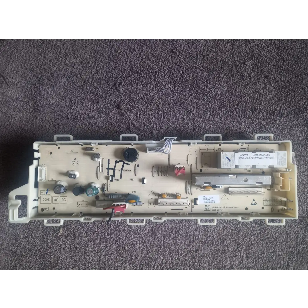 ht-pcb-012-b15010a-pc-v04 hisense front digital display.