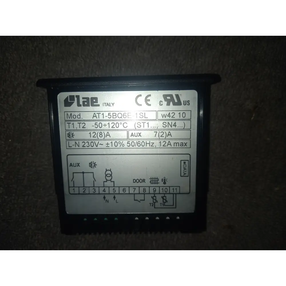 LAE Electronic Temperature & Defrost Controller shoreline sm360