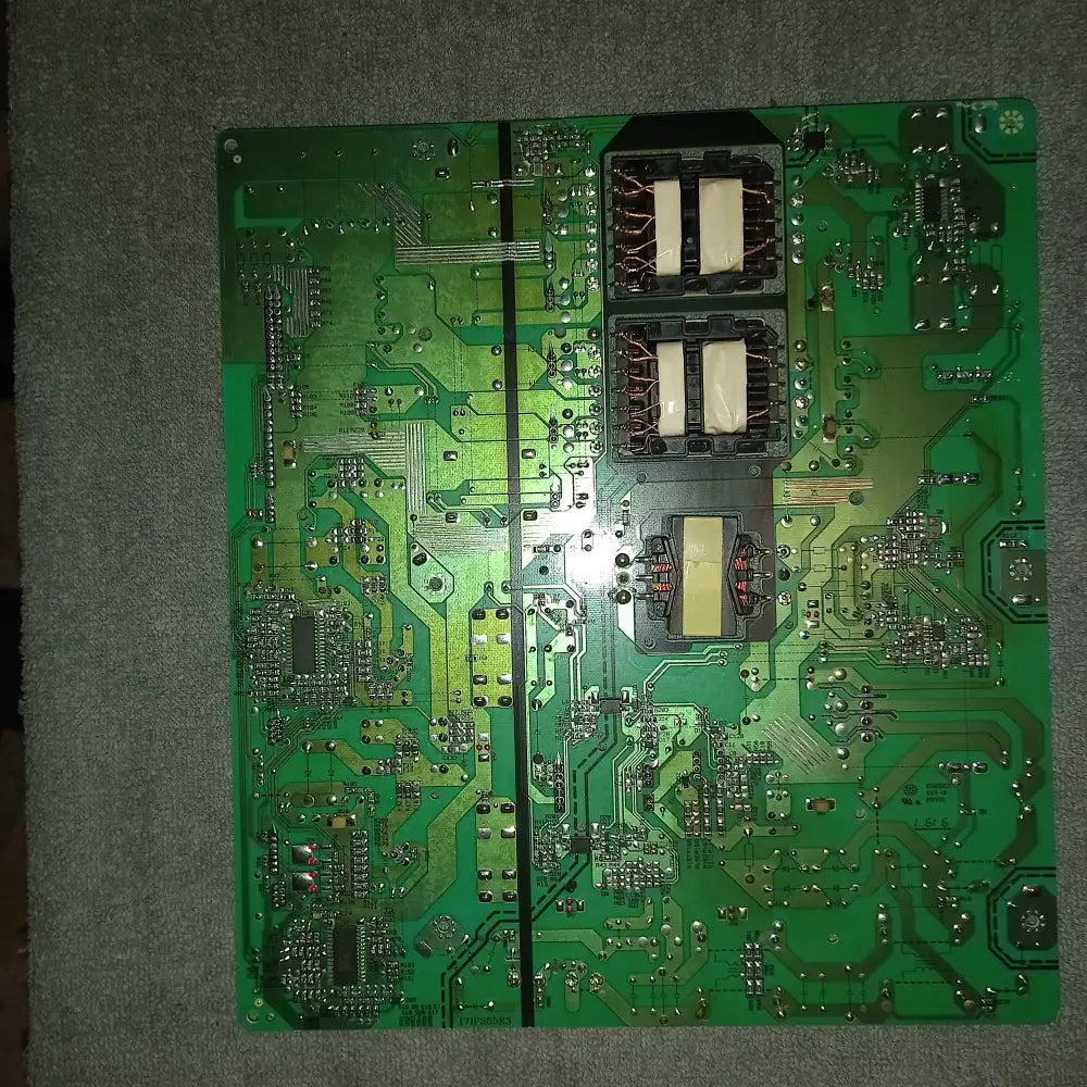 LCD module source 17IPS55 / Power supply board 23321170,used tested.