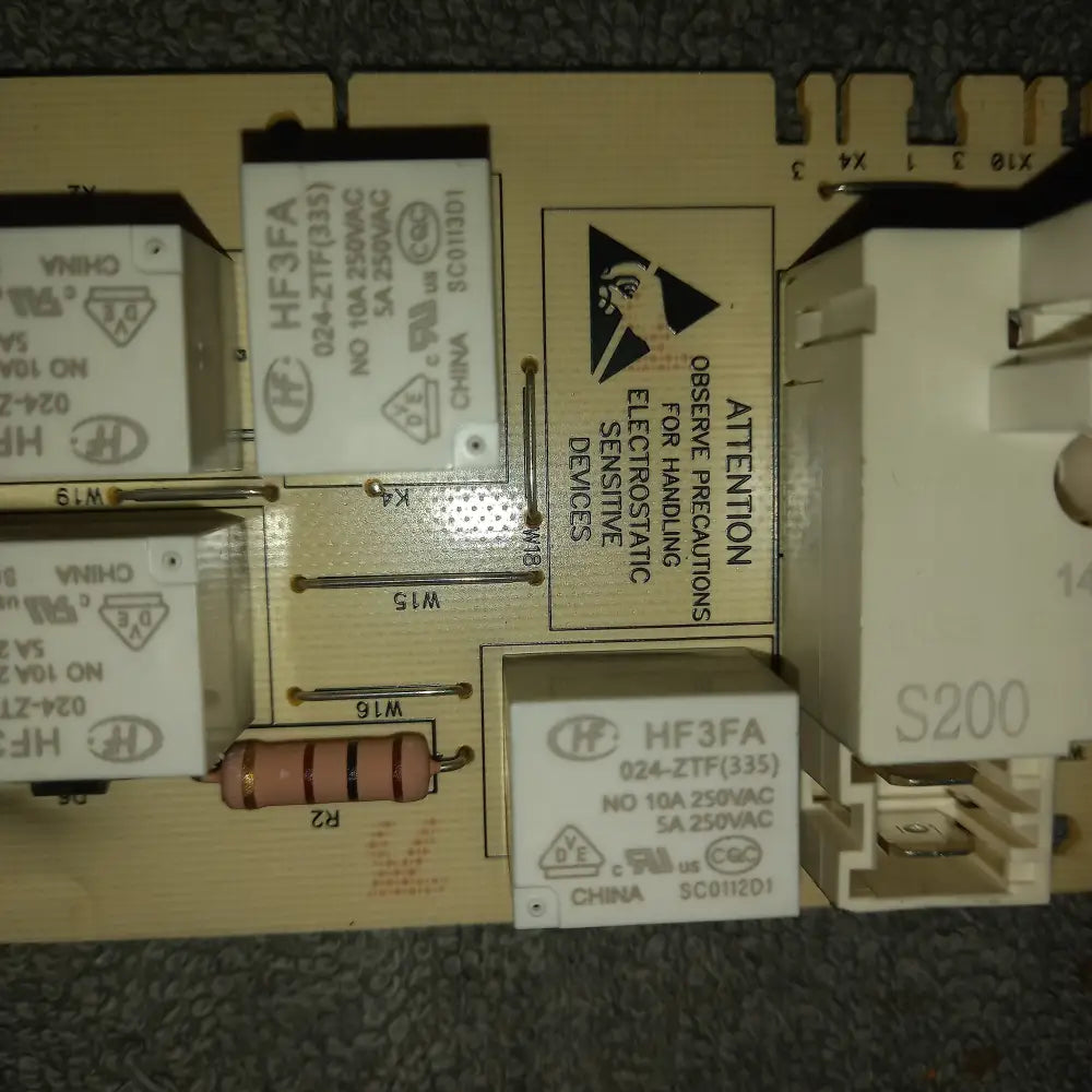 vestel main part numbers are-32027771 7719017500 vestel pcb,used tested.