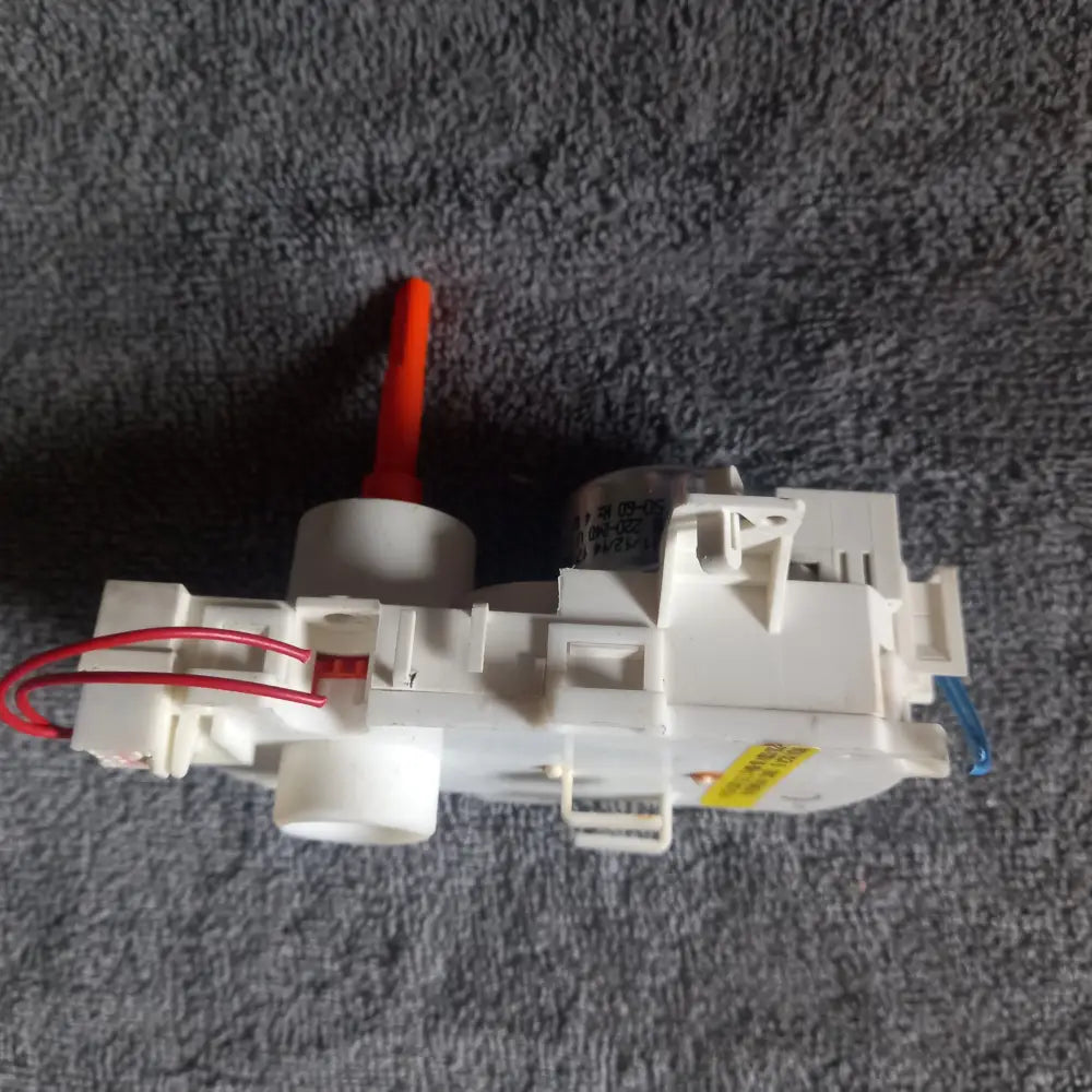 W10457476 Whirlpool Dishwasher Motor Diverter Valve 481010745147 481010457476 Dishwasher.USED