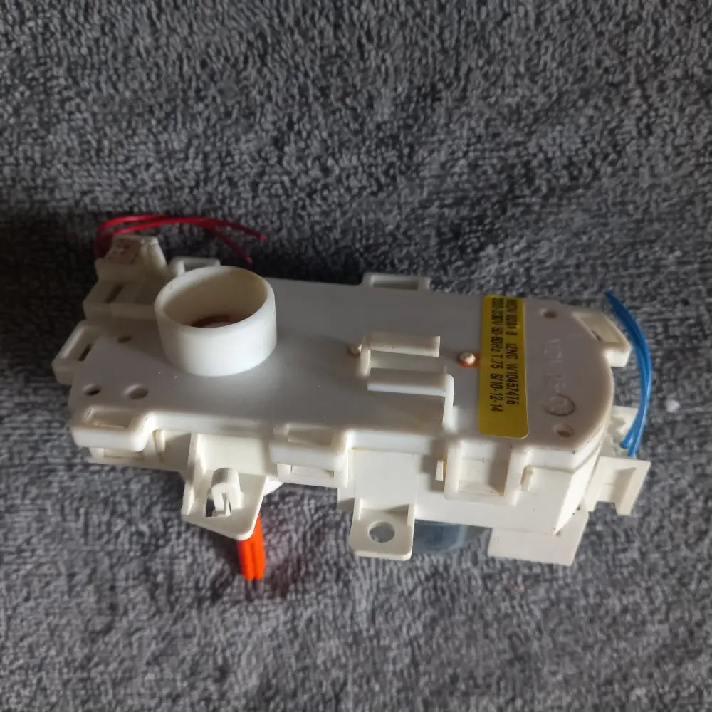 W10457476 Whirlpool Dishwasher Motor Diverter Valve 481010745147 481010457476 Dishwasher.USED